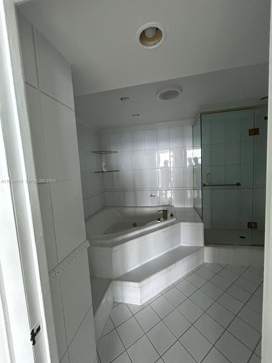 PARKER TOWER CONDO · #PH6 in Hallandale Beach - Photo 11