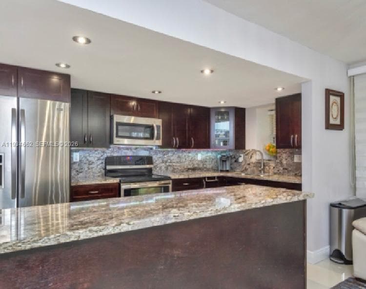VILLA DORADA · #108-8 in Aventura - Photo 4