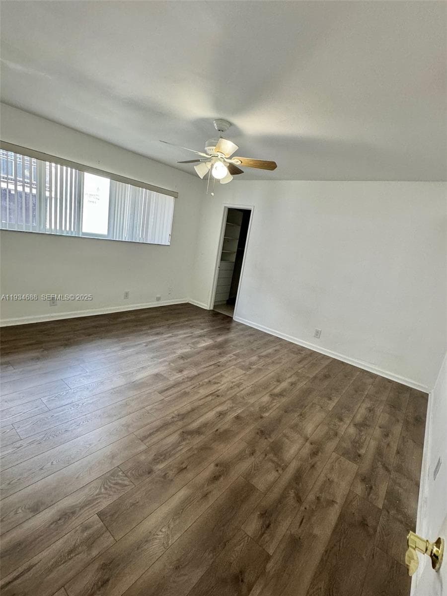 GOLDEN ISLES SEC E · #07 in Hallandale Beach - Photo 6