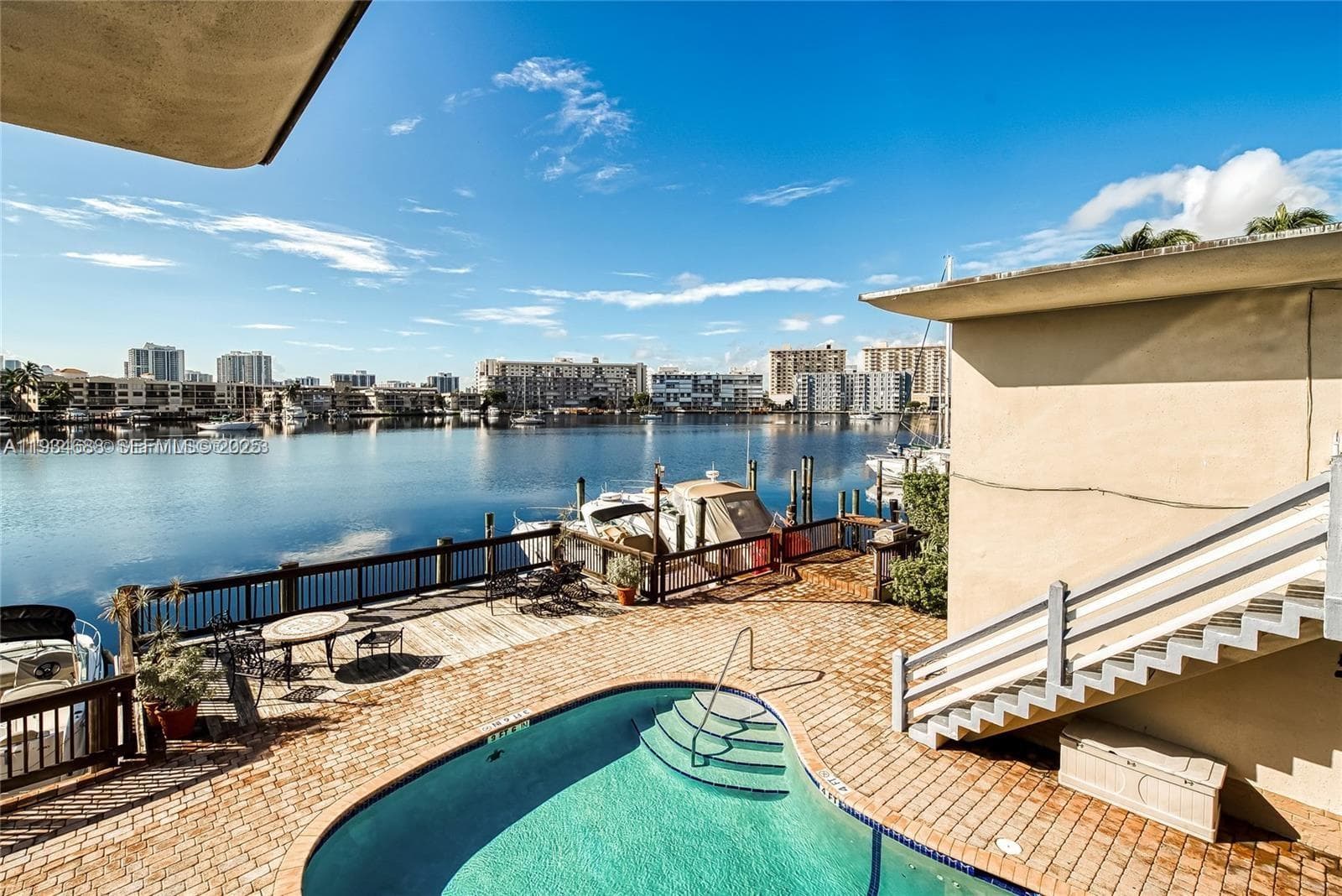 GOLDEN ISLES SEC E · #07 in Hallandale Beach - Photo 13