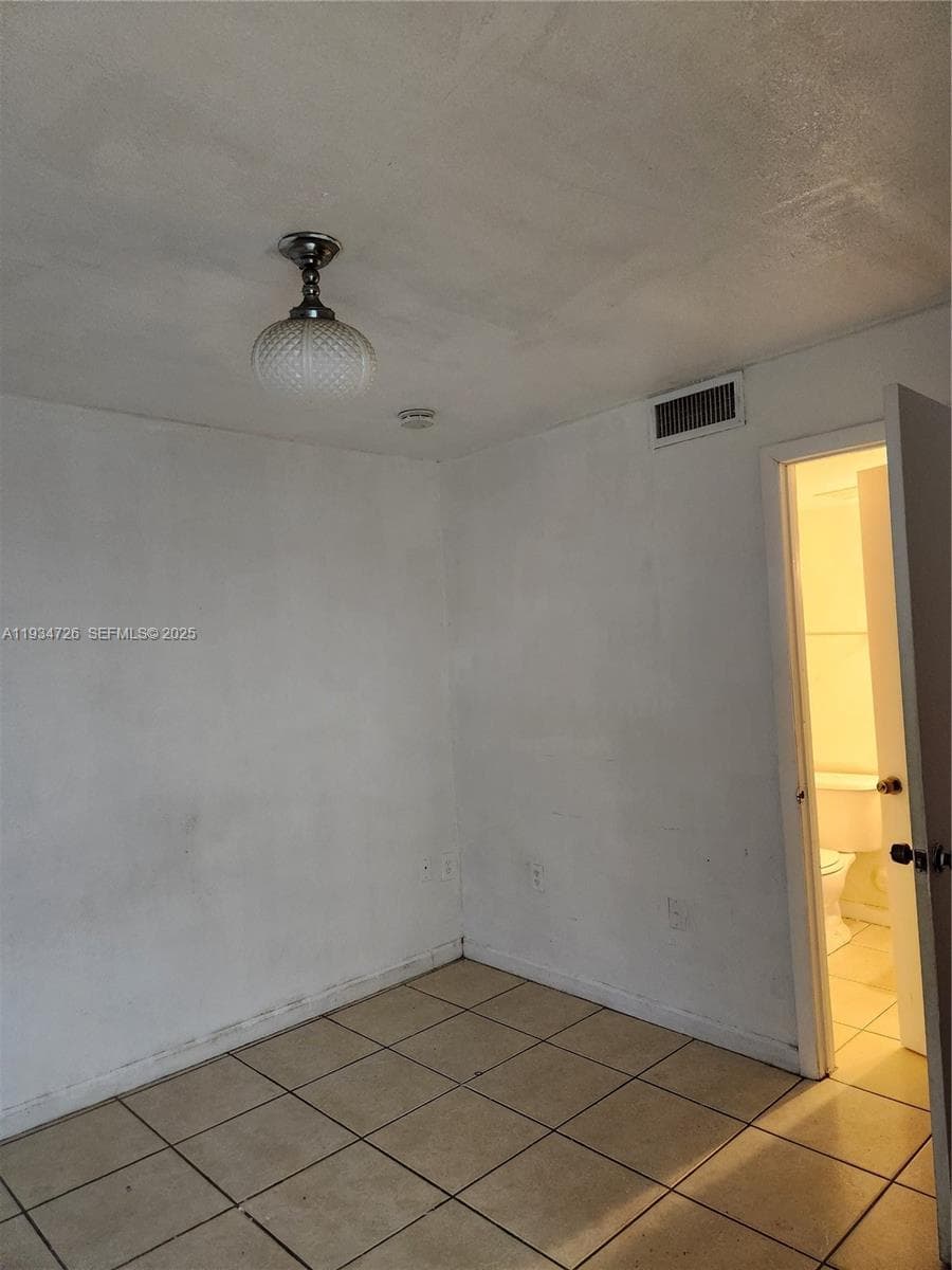 POINT SOUTH CONDO · #157 in Miami - Photo 5