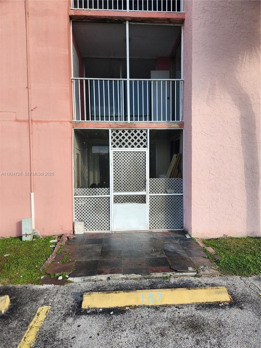 POINT SOUTH CONDO · #157 in Miami - Photo 9