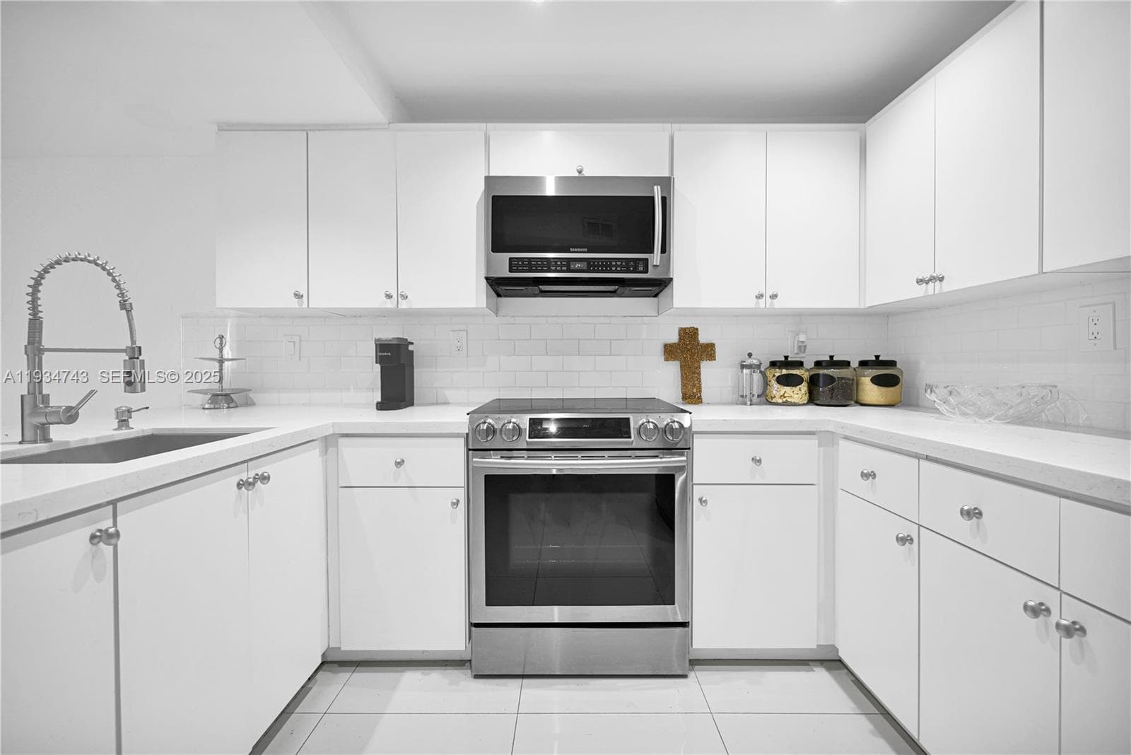 VILLAS ANDALUCIA CONDO · #213 in Hialeah - Photo 6
