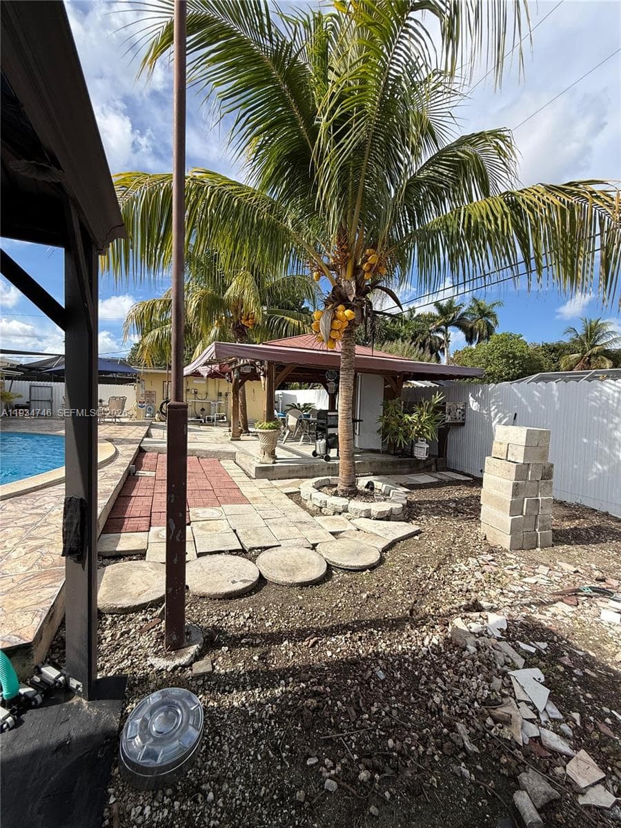 11321 SW 176th St photo 32
