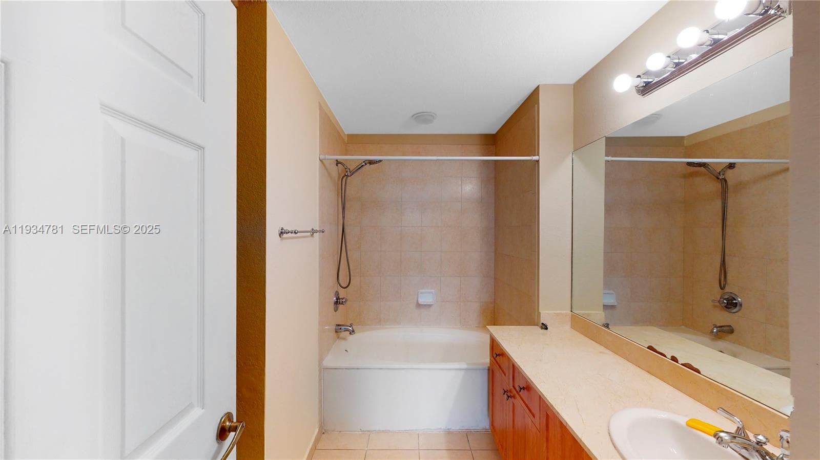 CORONADO AT DORAL I CONDO · #102-1 in Doral - Photo 8