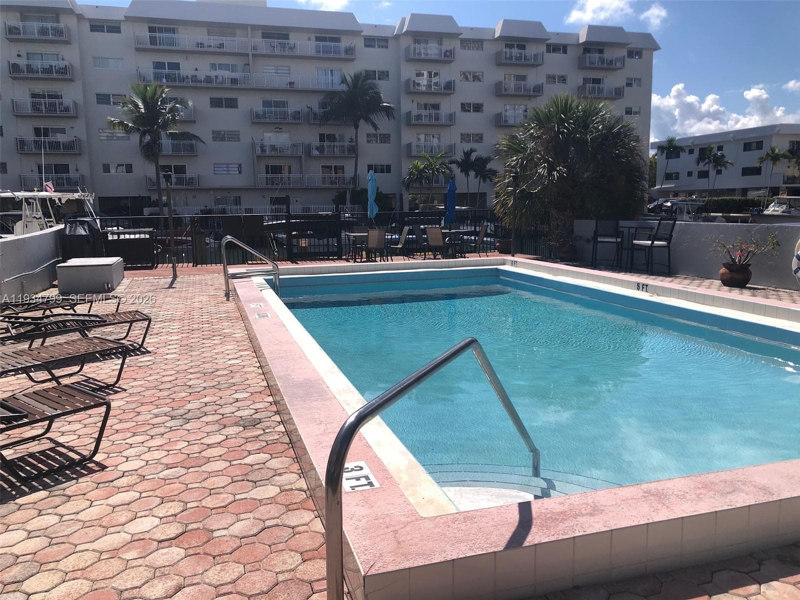 DOLPHIN CONDO · #203 in North Miami Beach - Photo 12