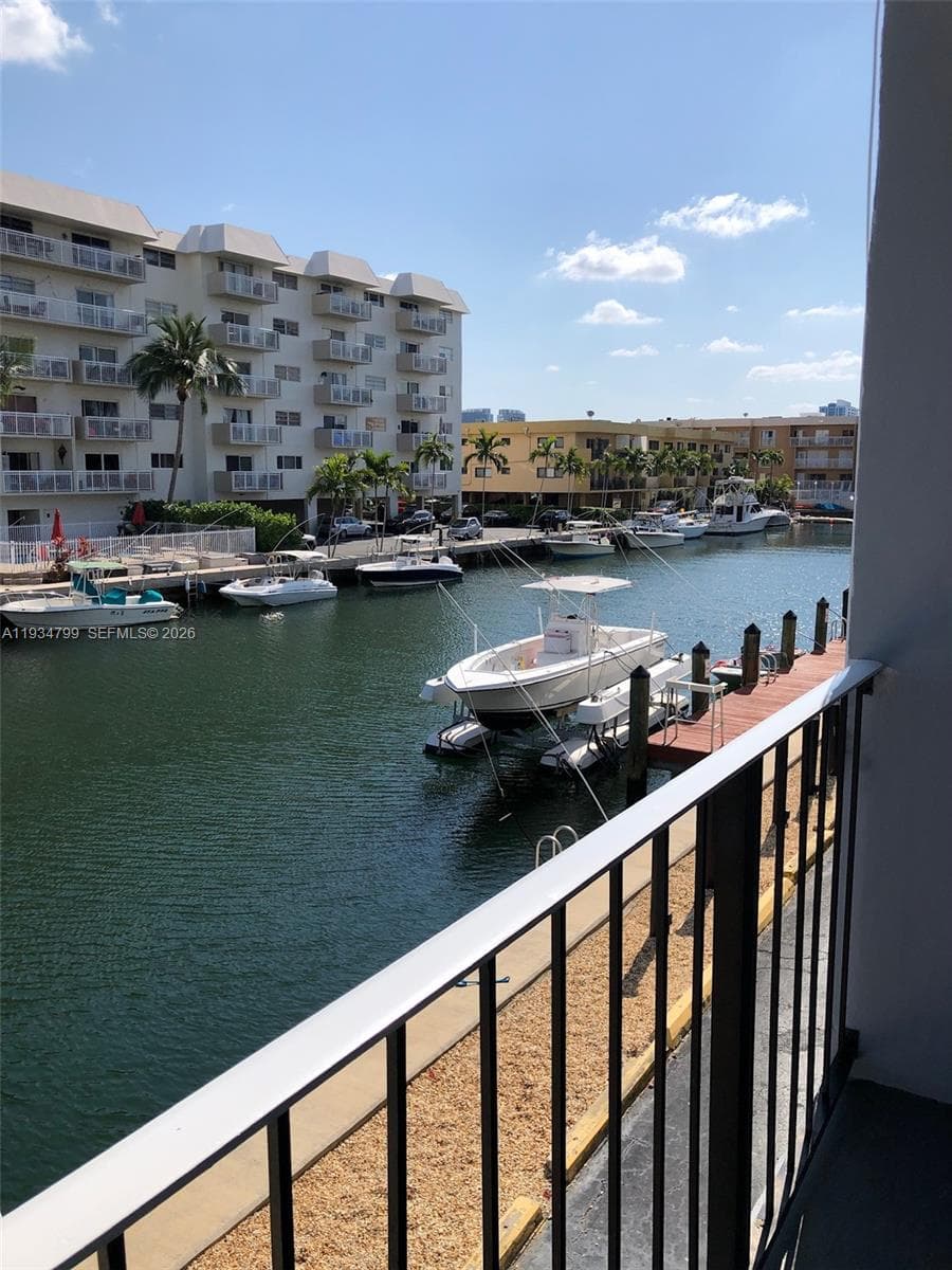 DOLPHIN CONDO · #203 in North Miami Beach - Photo 3