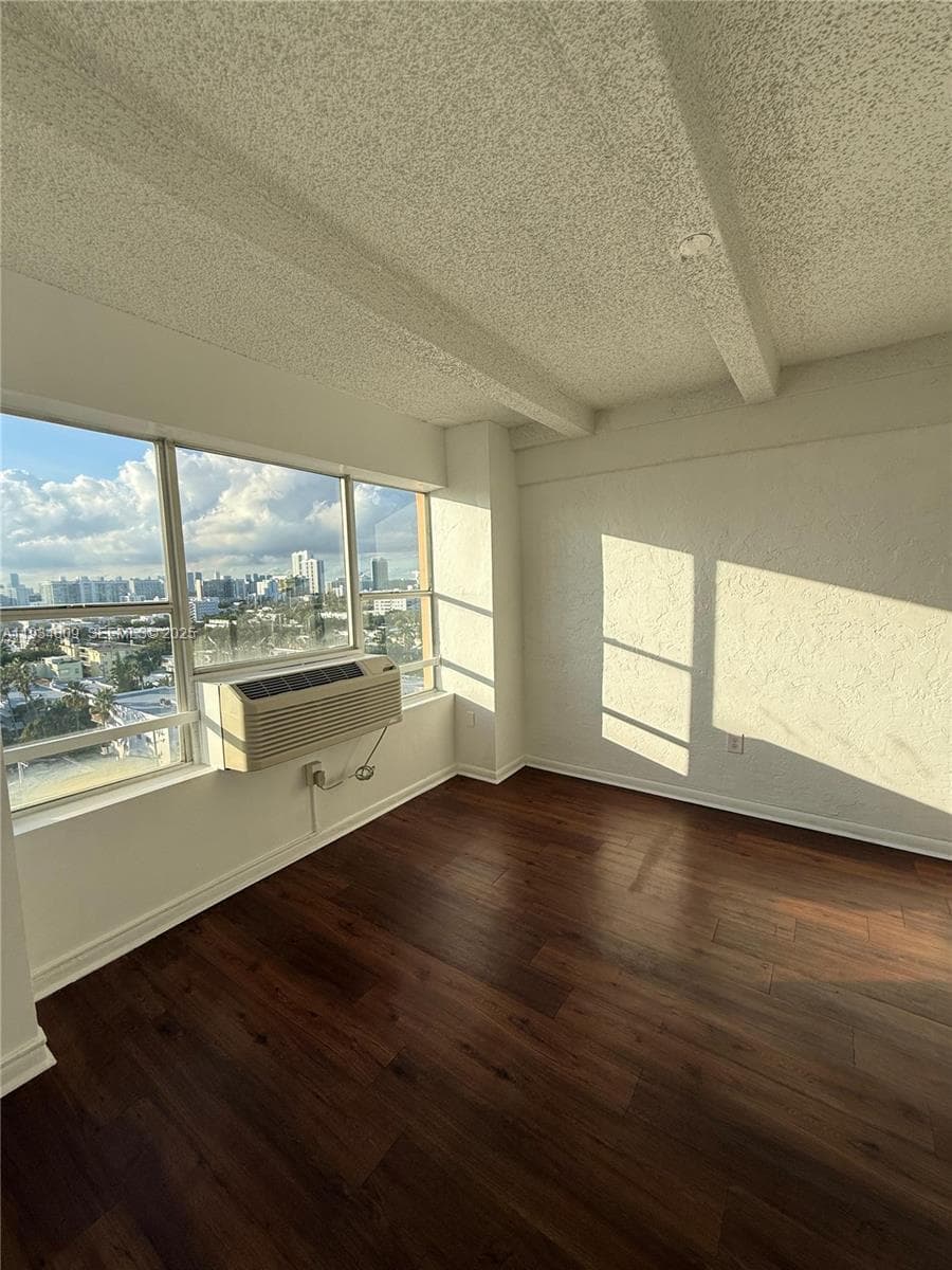 OCEAN BEACH ADDN NO 3 · #906 in Miami Beach - Photo 4