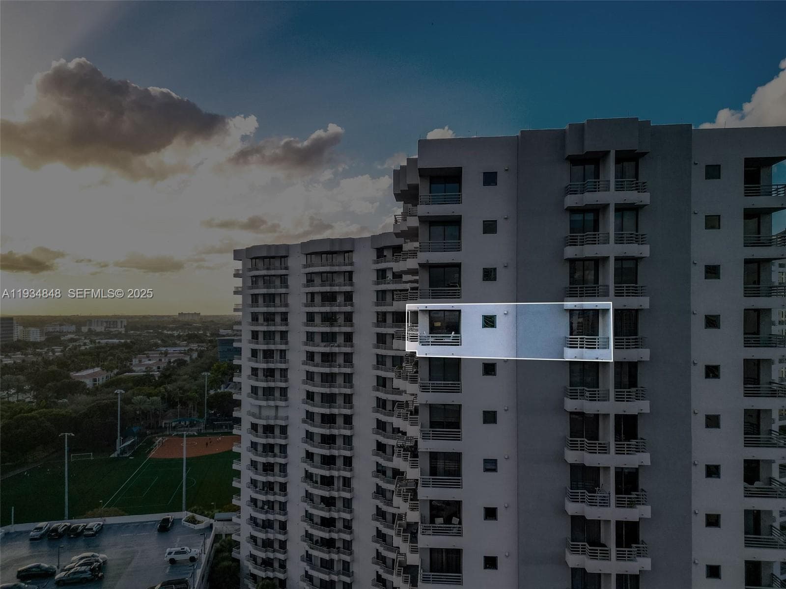 PARC CENTRAL AVENTURA SOU · #1813 in Aventura - Photo 46