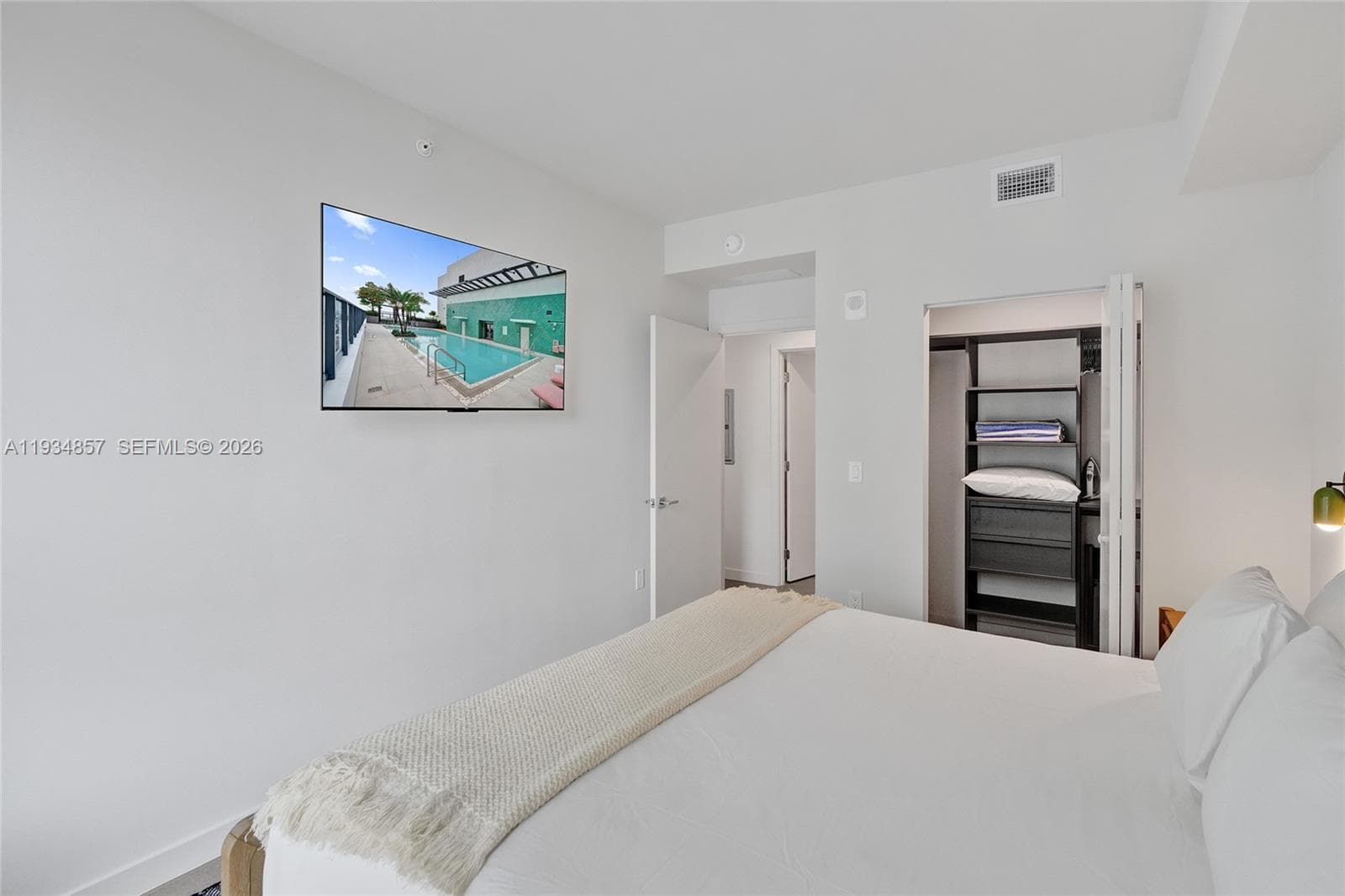 Crosby Miami World Center · #2013 in Miami - Photo 12