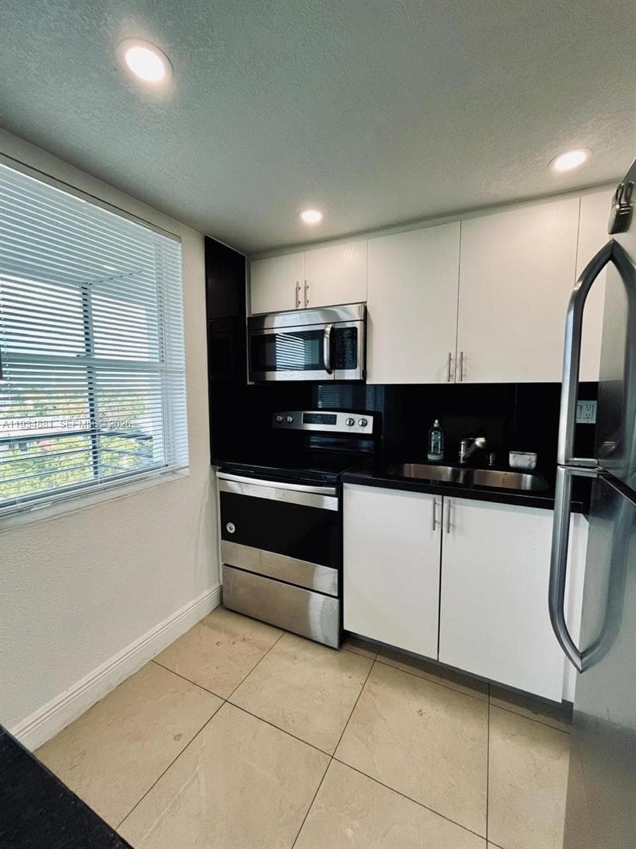 BAHIA VISTA CONDO · #608 in Miami - Photo 3