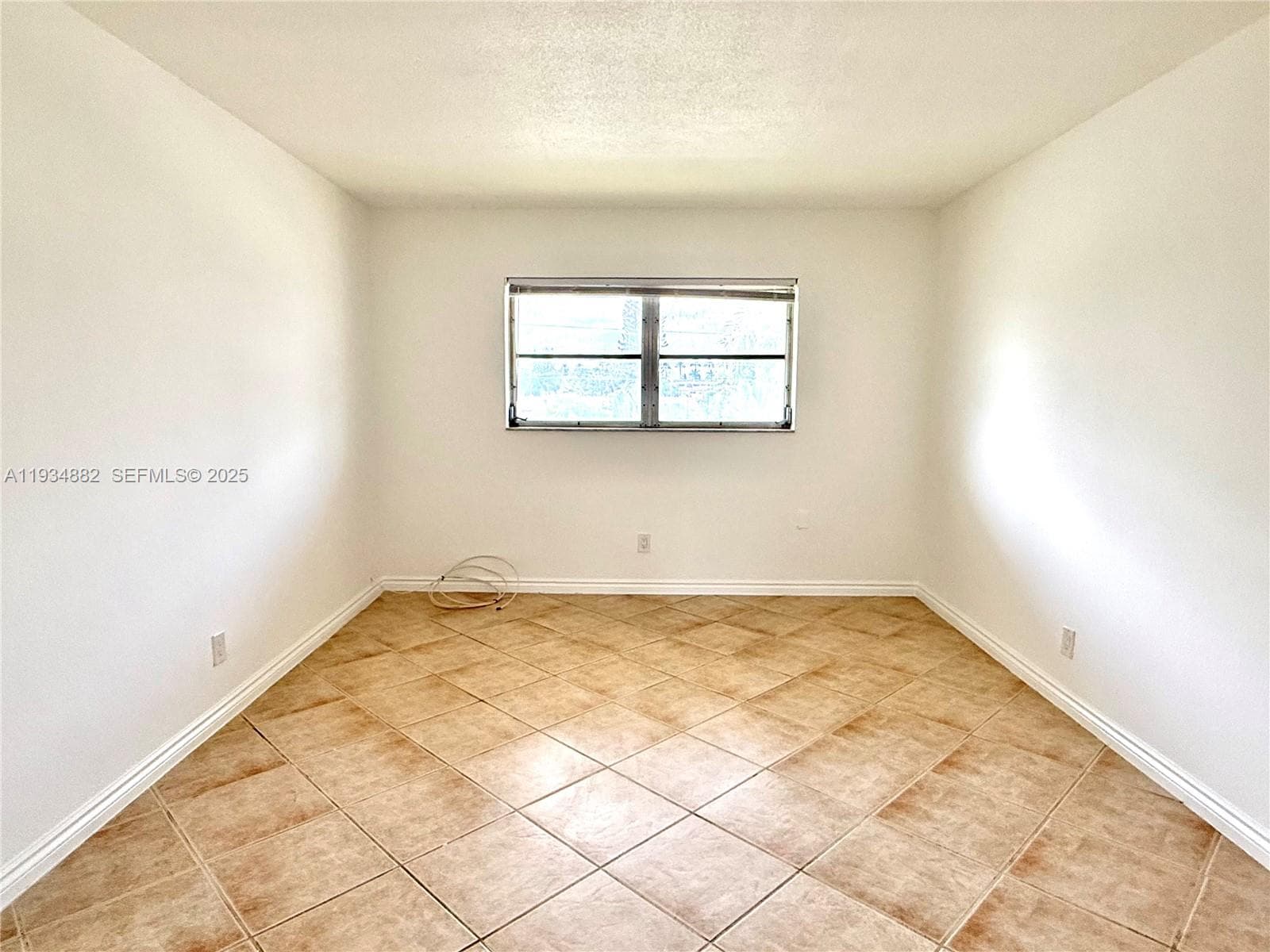 BISC LAKE GARDENS CONDO N · #D334 in Aventura - Photo 11