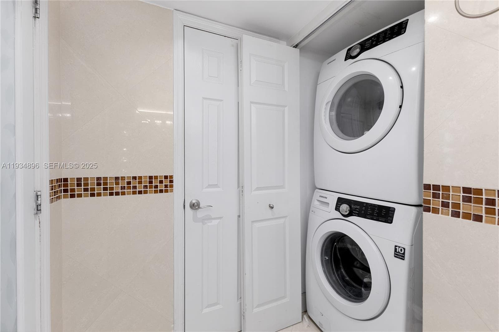 Commodore Plaza · #2710 in Aventura - Photo 41