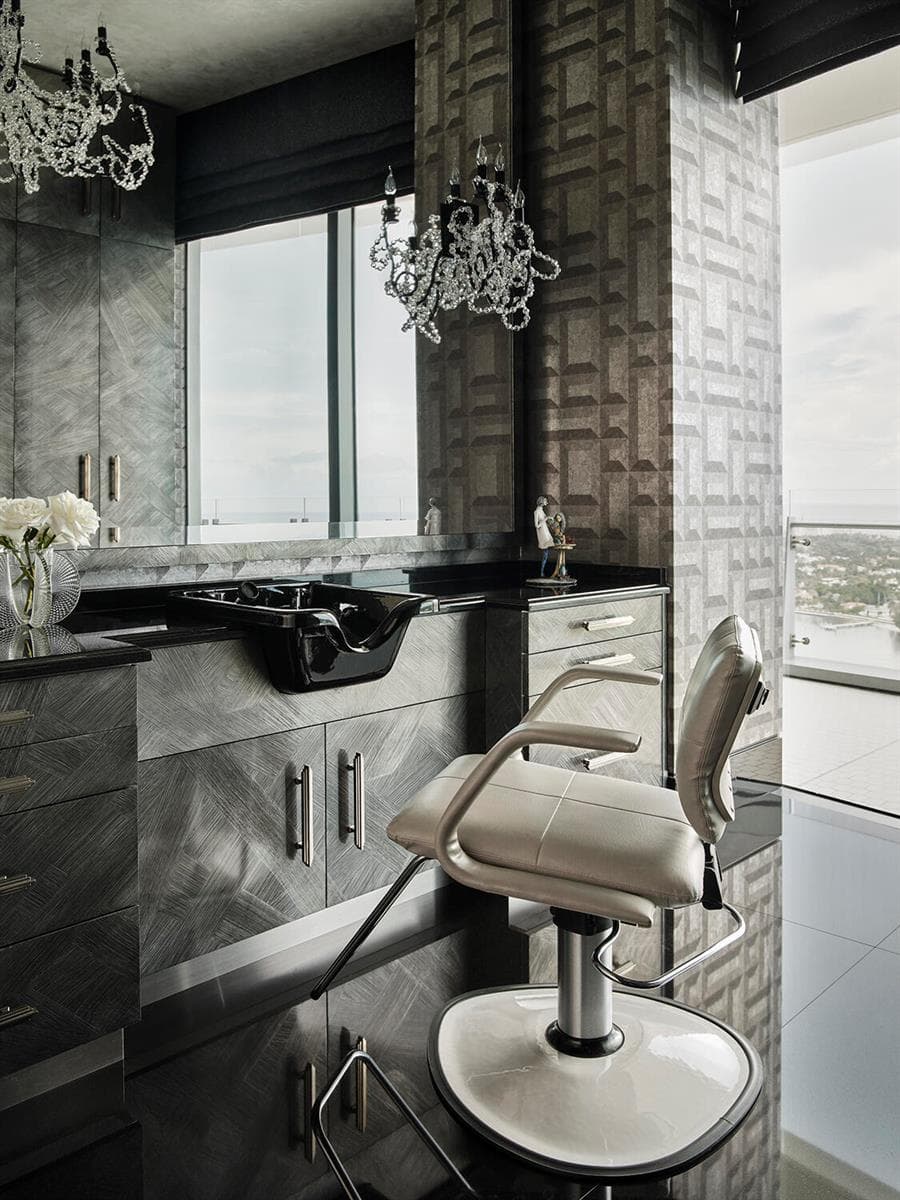 Salon