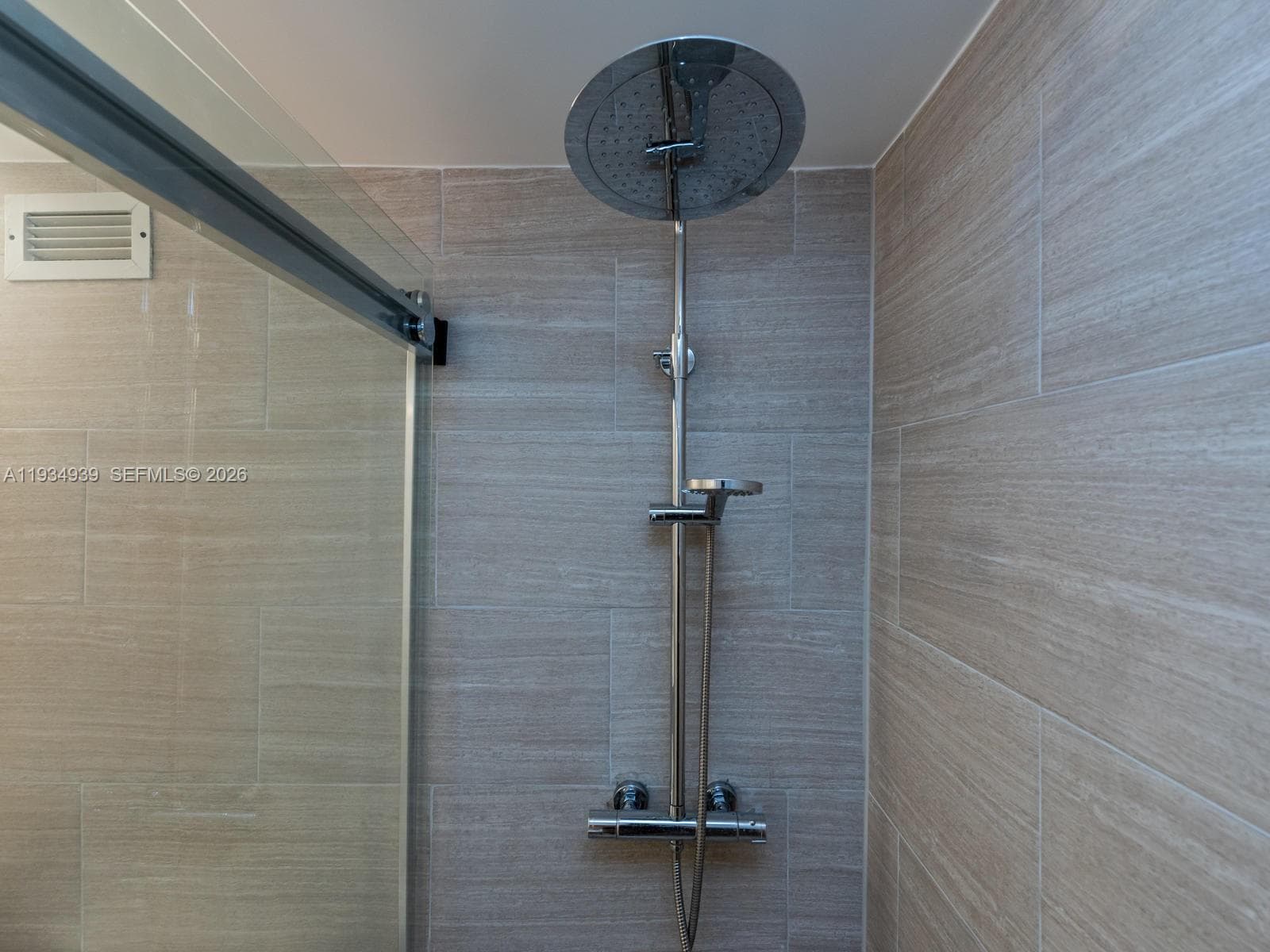 WAVE CONDO · #1012(available Now) in Hollywood - Photo 20