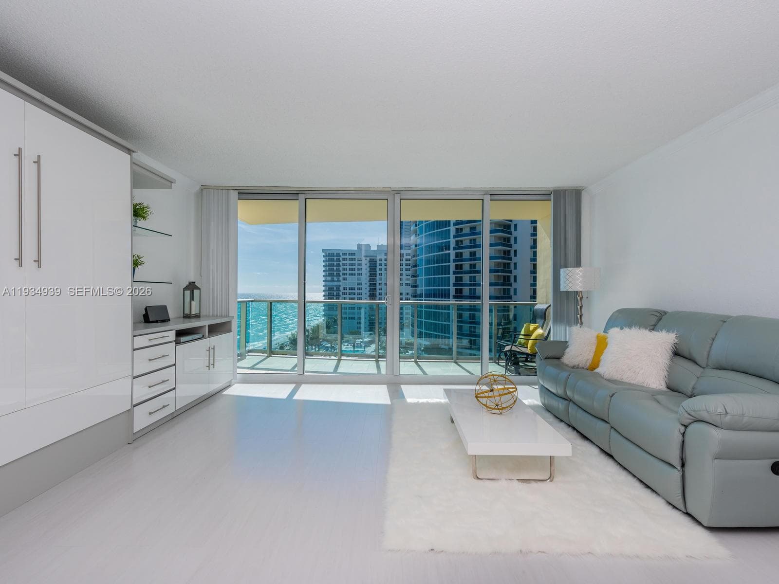 WAVE CONDO · #1012(available Now) in Hollywood - Photo 10