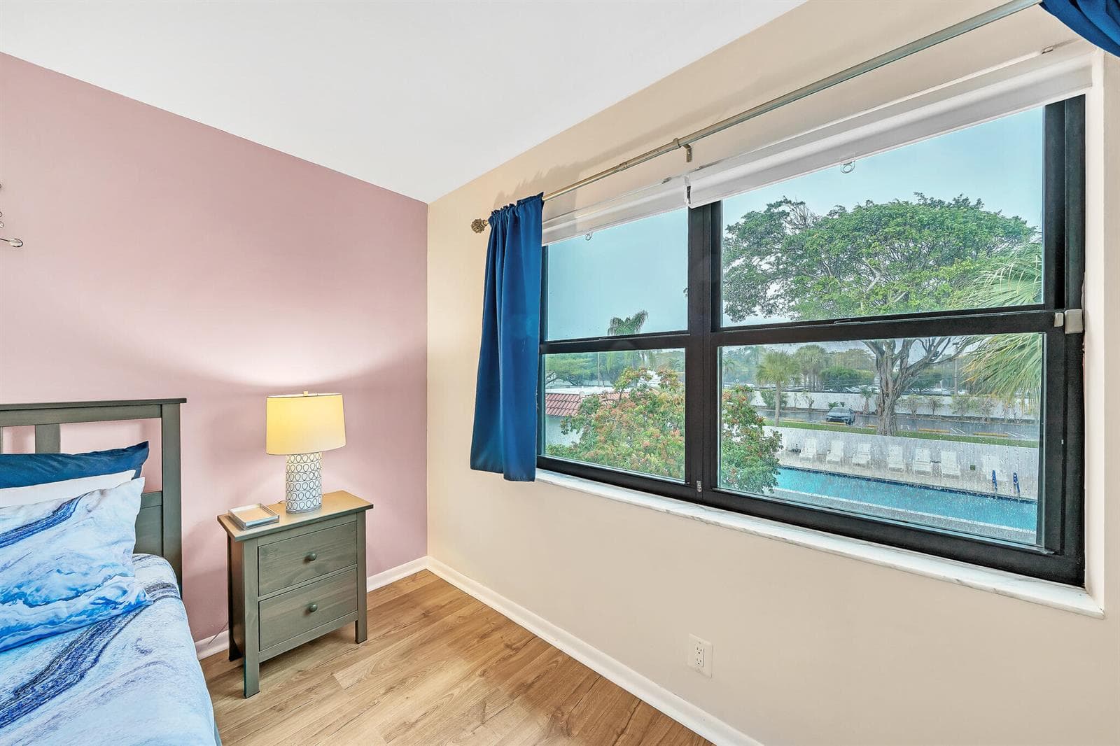 13 Primary Bedroom (2)