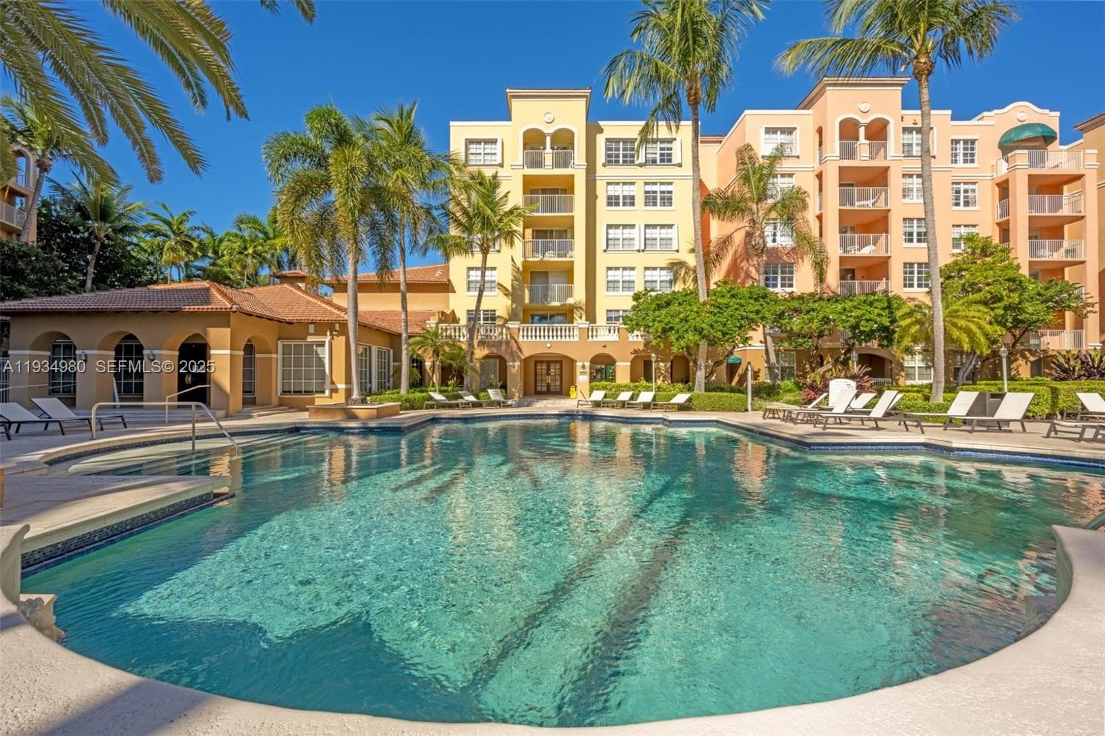 THE YACHT CLUB AT AVENTUR · #9108 in Aventura - Photo 22