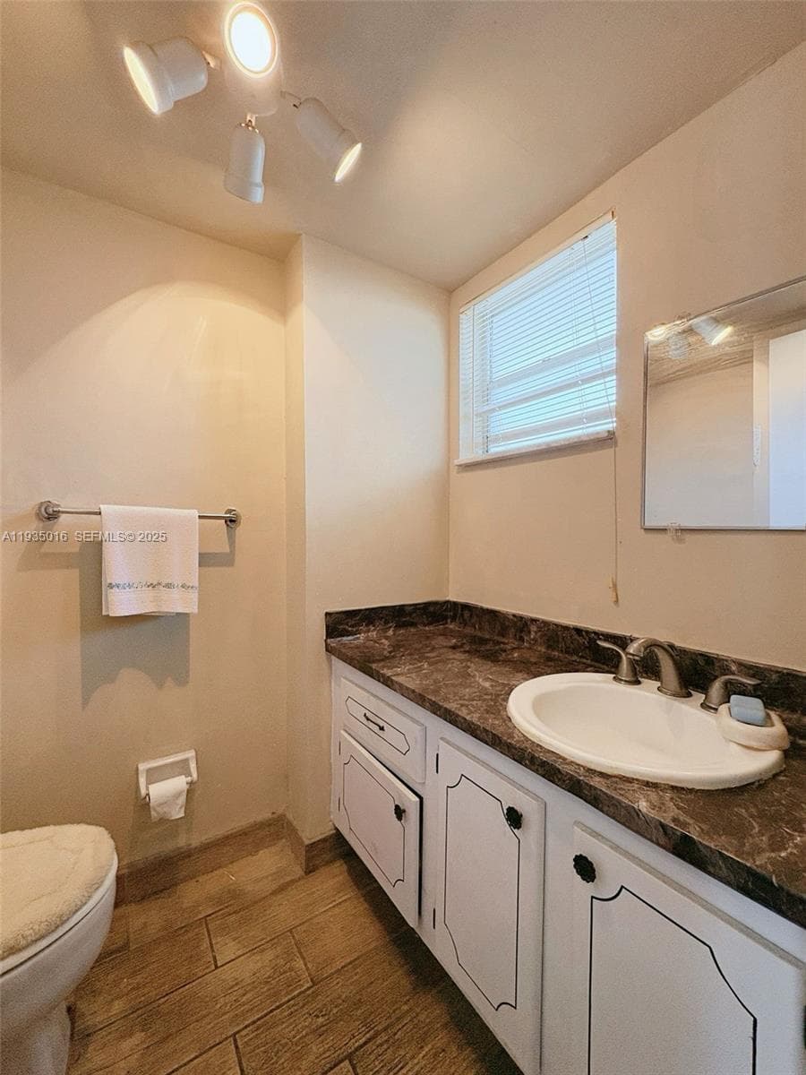FOURTH GULFSTREAM GARDEN · #406 in Hallandale Beach - Photo 12