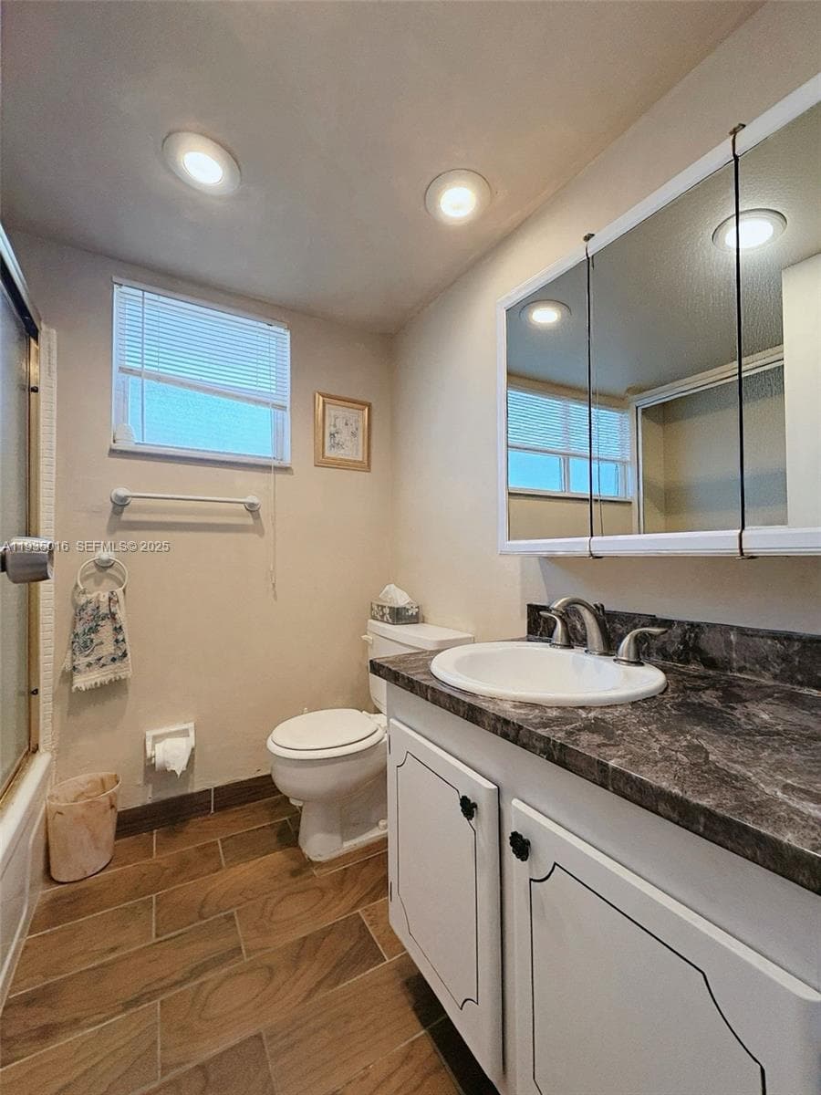 FOURTH GULFSTREAM GARDEN · #406 in Hallandale Beach - Photo 10