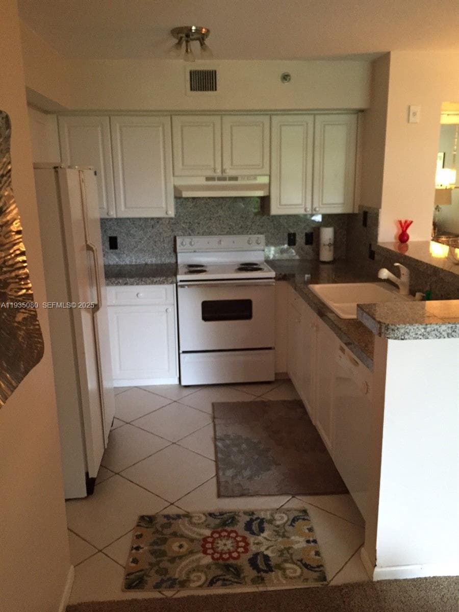 THE YACHT CLUB AT AVENTUR · #8405 in Aventura - Photo 6