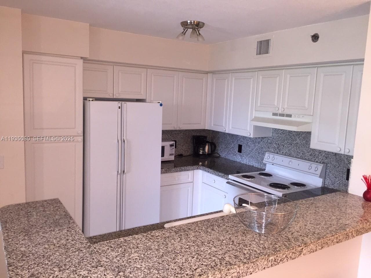 THE YACHT CLUB AT AVENTUR · #8405 in Aventura - Photo 4