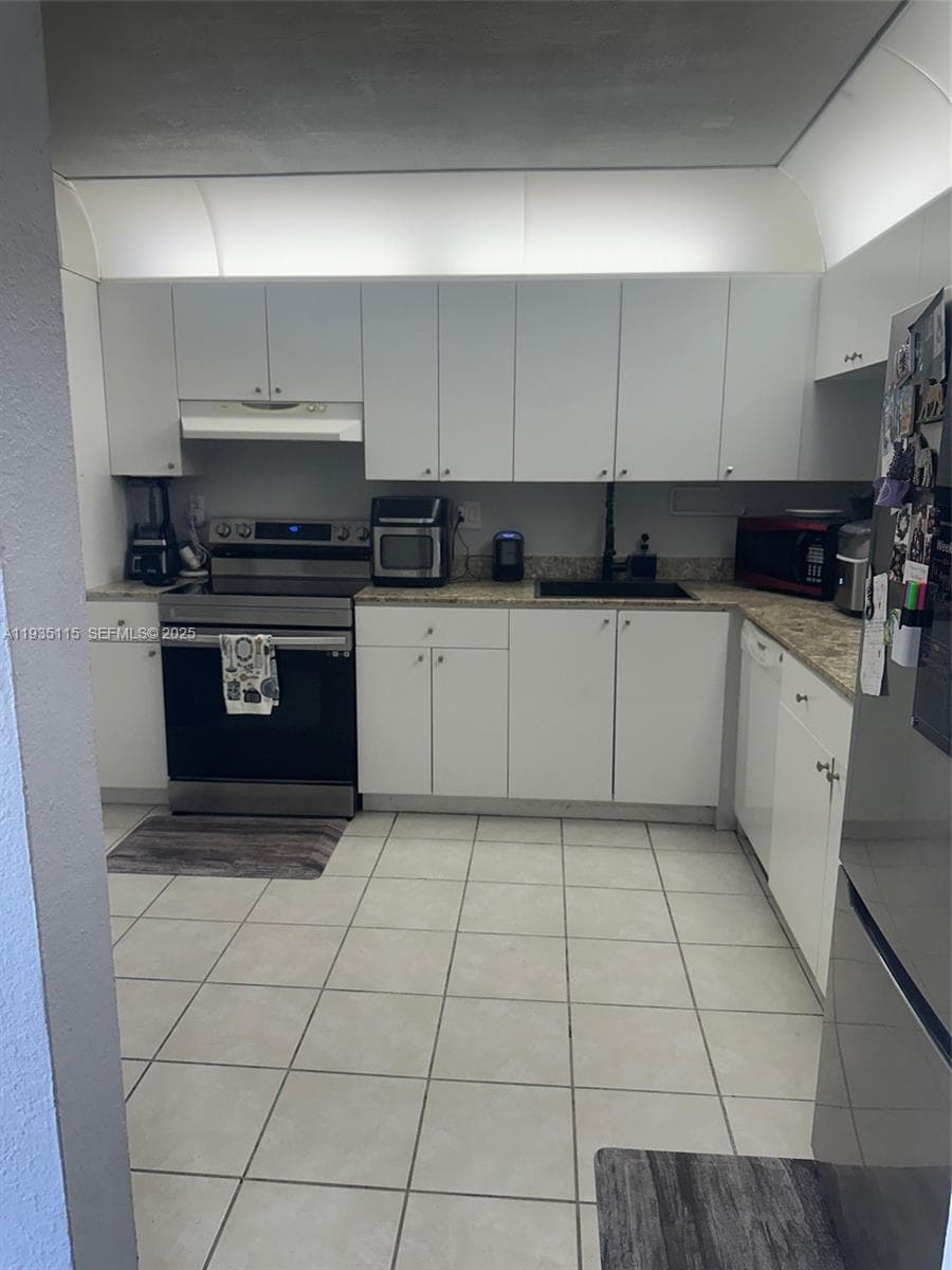 Island Shores · #409 in North Miami Beach - Photo 5