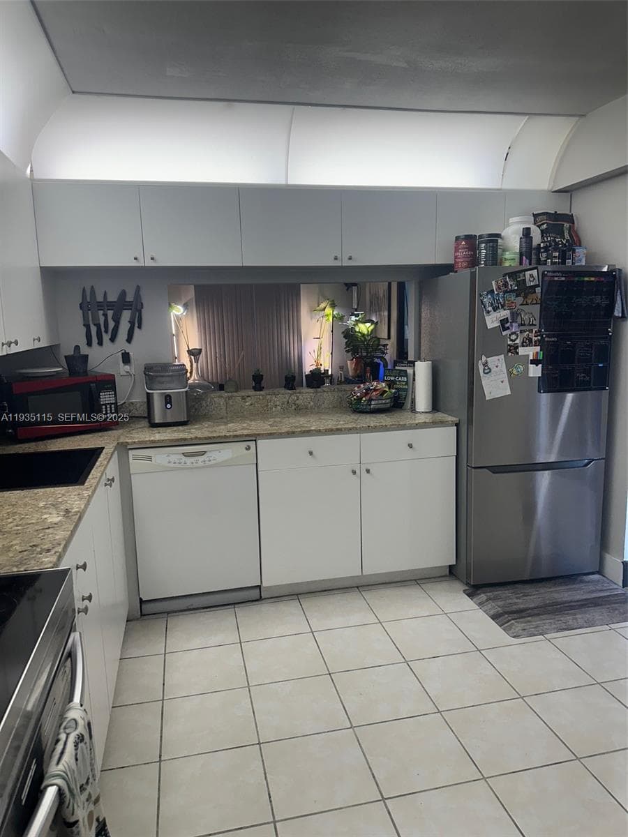 Island Shores · #409 in North Miami Beach - Photo 4