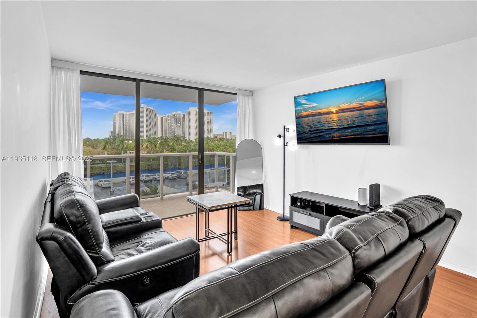 ELDORADO CONDO · #410 in Aventura - Photo 18