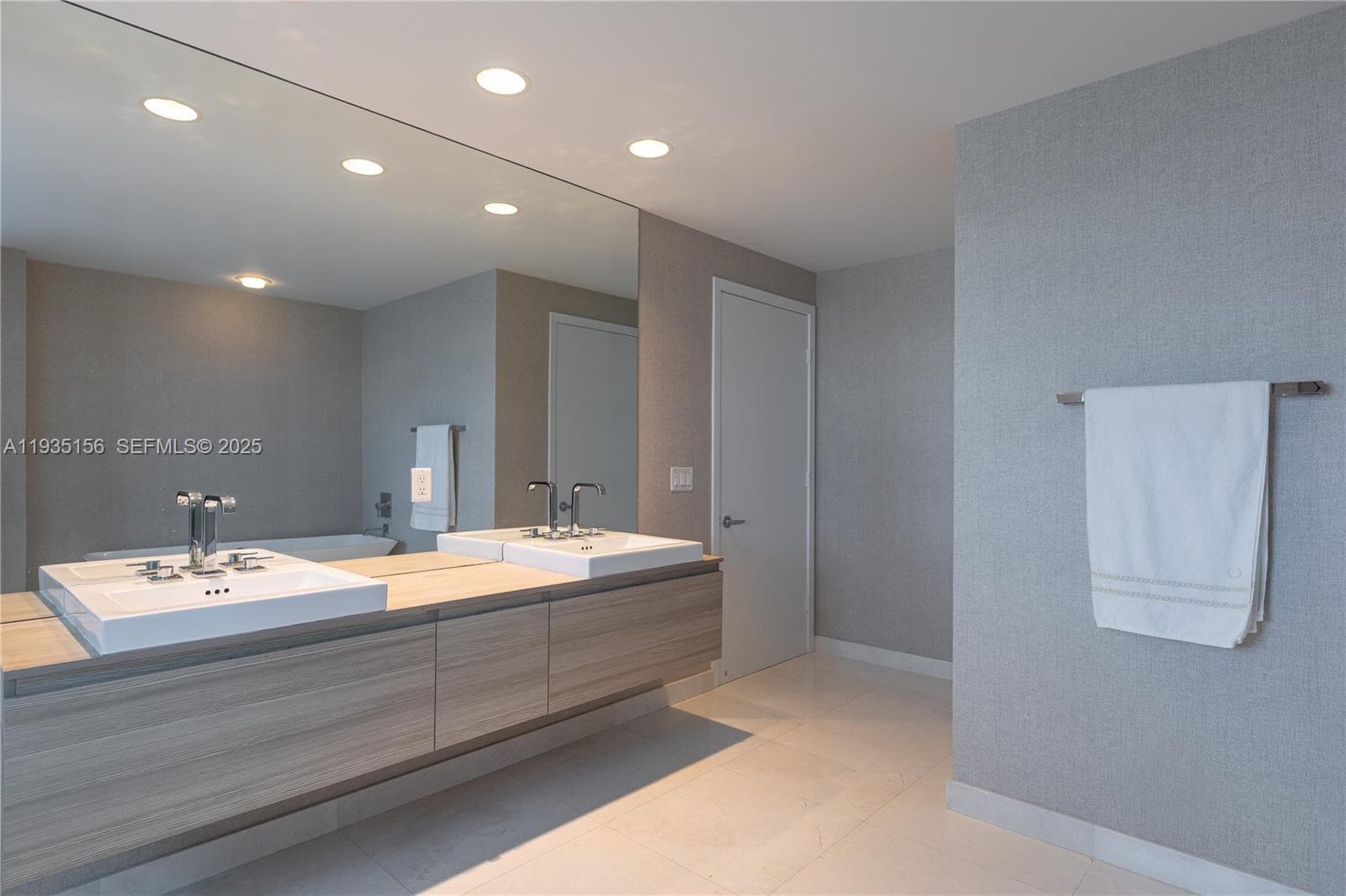 Marina Palms · #908 in North Miami Beach - Photo 22
