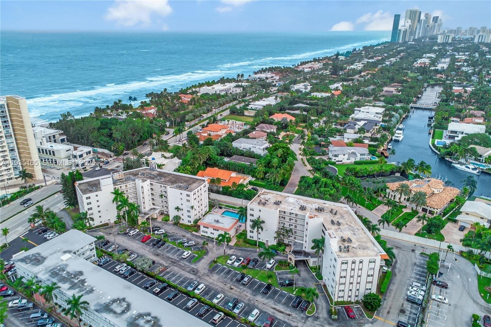 GOLDEN VIEW CONDO · #302 in Hallandale Beach - Photo 42