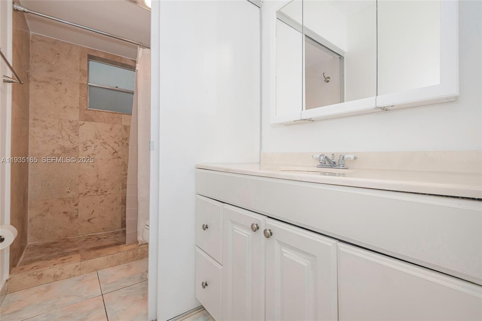 GOLDEN VIEW CONDO · #302 in Hallandale Beach - Photo 26