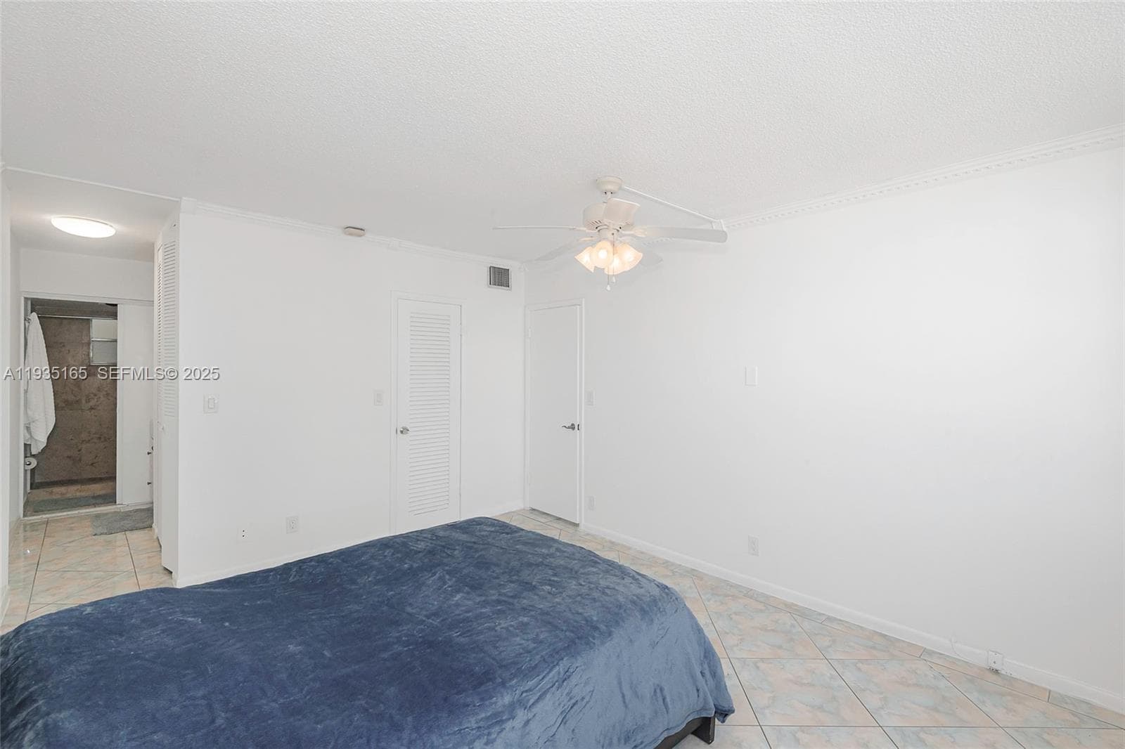 GOLDEN VIEW CONDO · #302 in Hallandale Beach - Photo 24