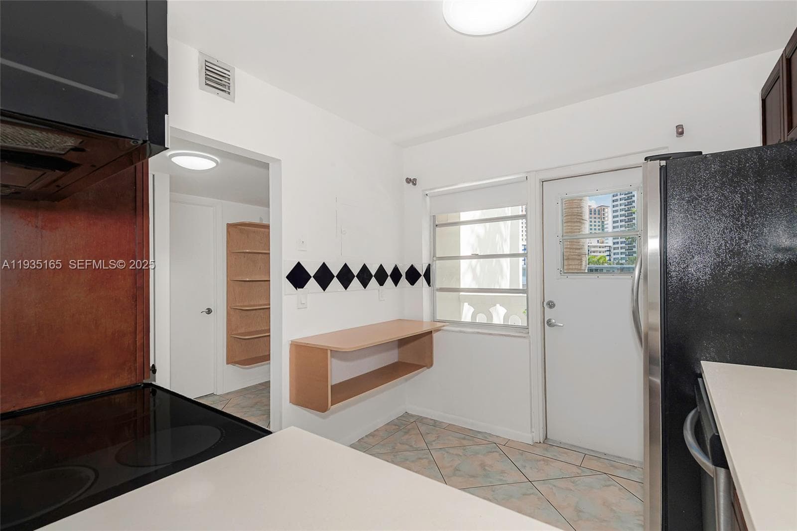 GOLDEN VIEW CONDO · #302 in Hallandale Beach - Photo 14