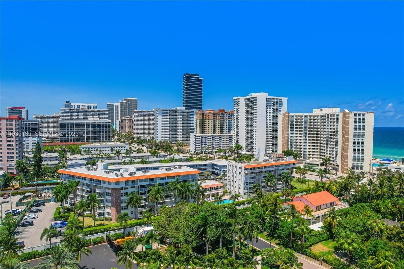 GOLDEN VIEW CONDO · #302 in Hallandale Beach - Photo 37
