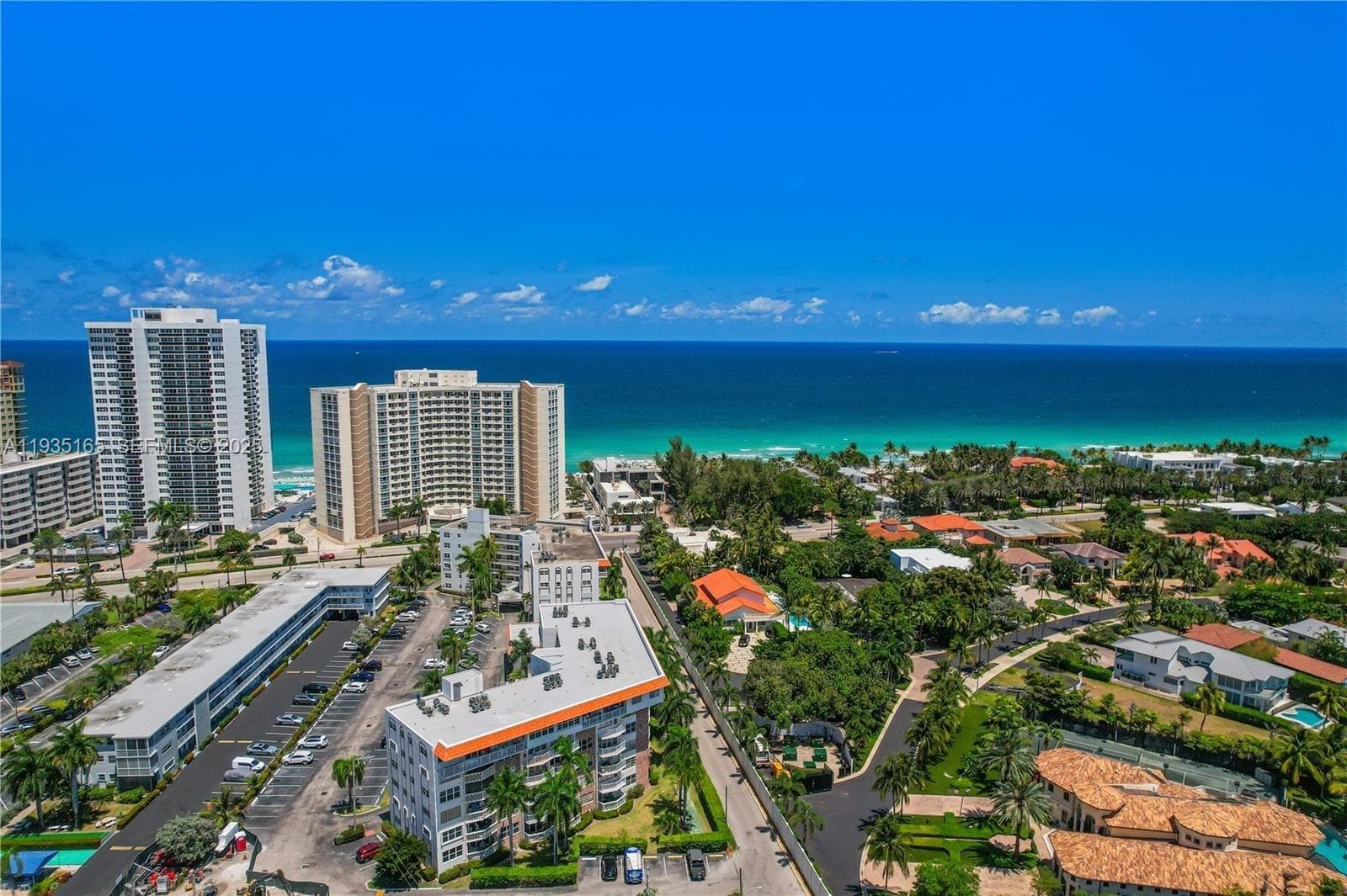 GOLDEN VIEW CONDO · #302 in Hallandale Beach - Photo 39