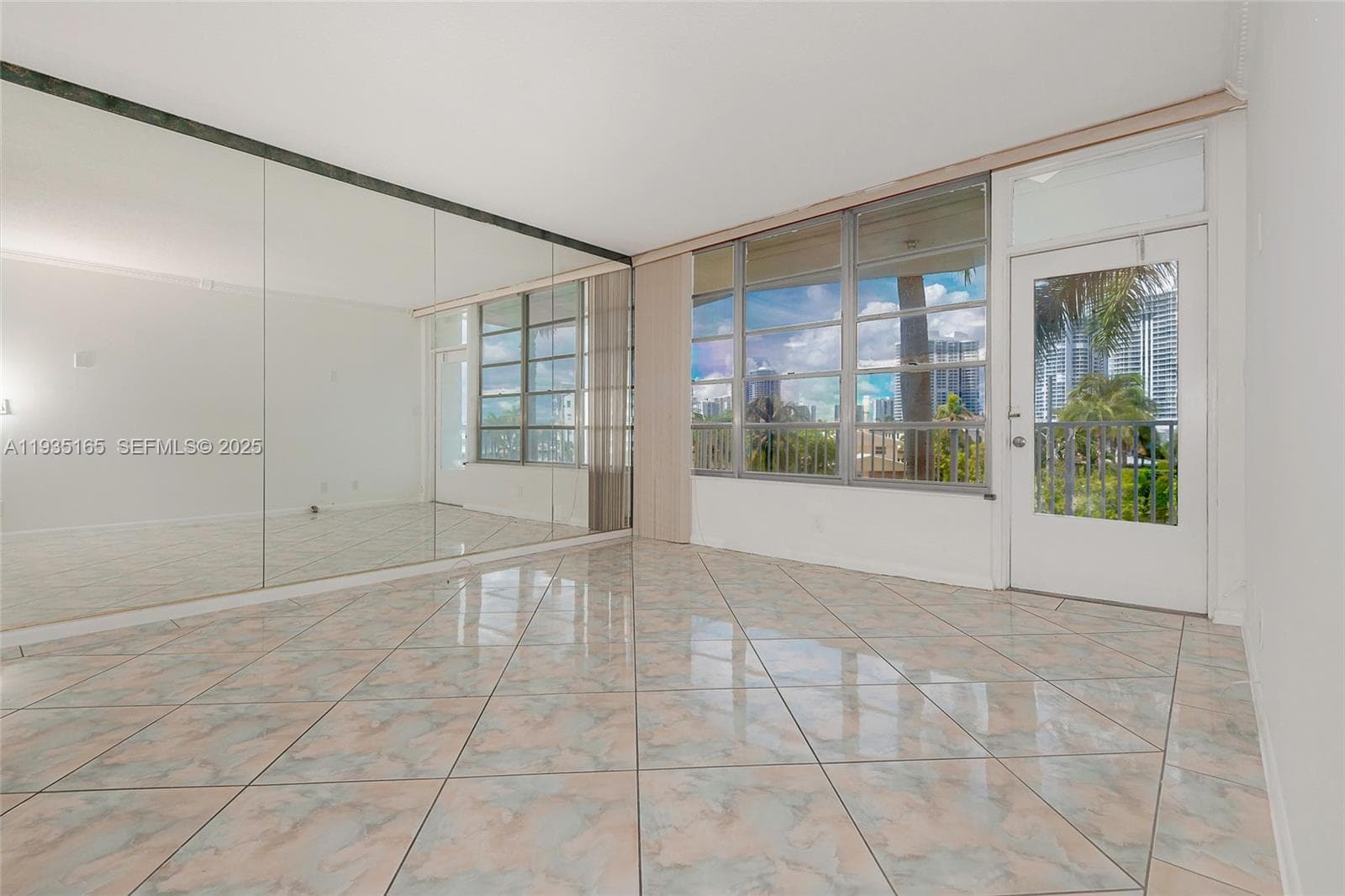 GOLDEN VIEW CONDO · #302 in Hallandale Beach - Photo 8