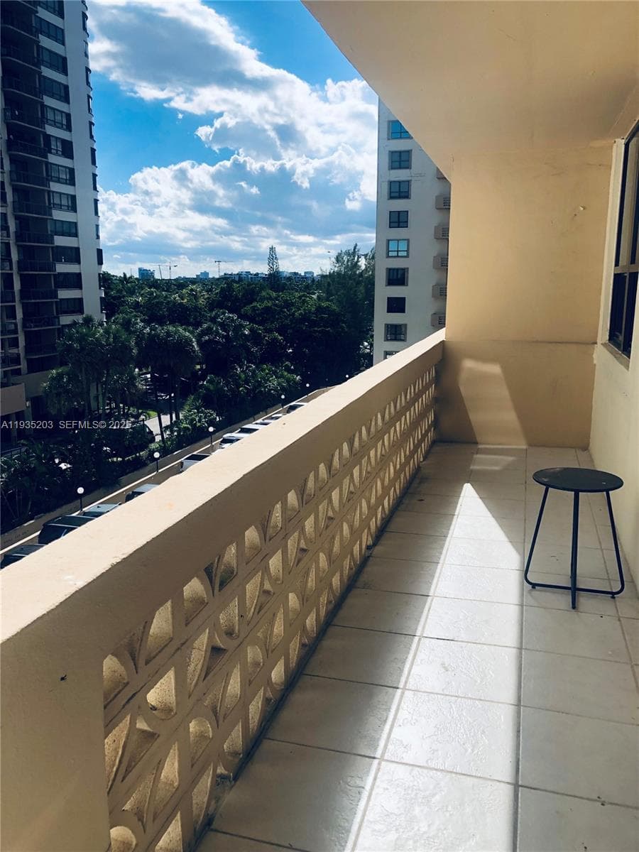 THE PLAZA OF BAL HARBOUR · #616 in Bal Harbour - Photo 7