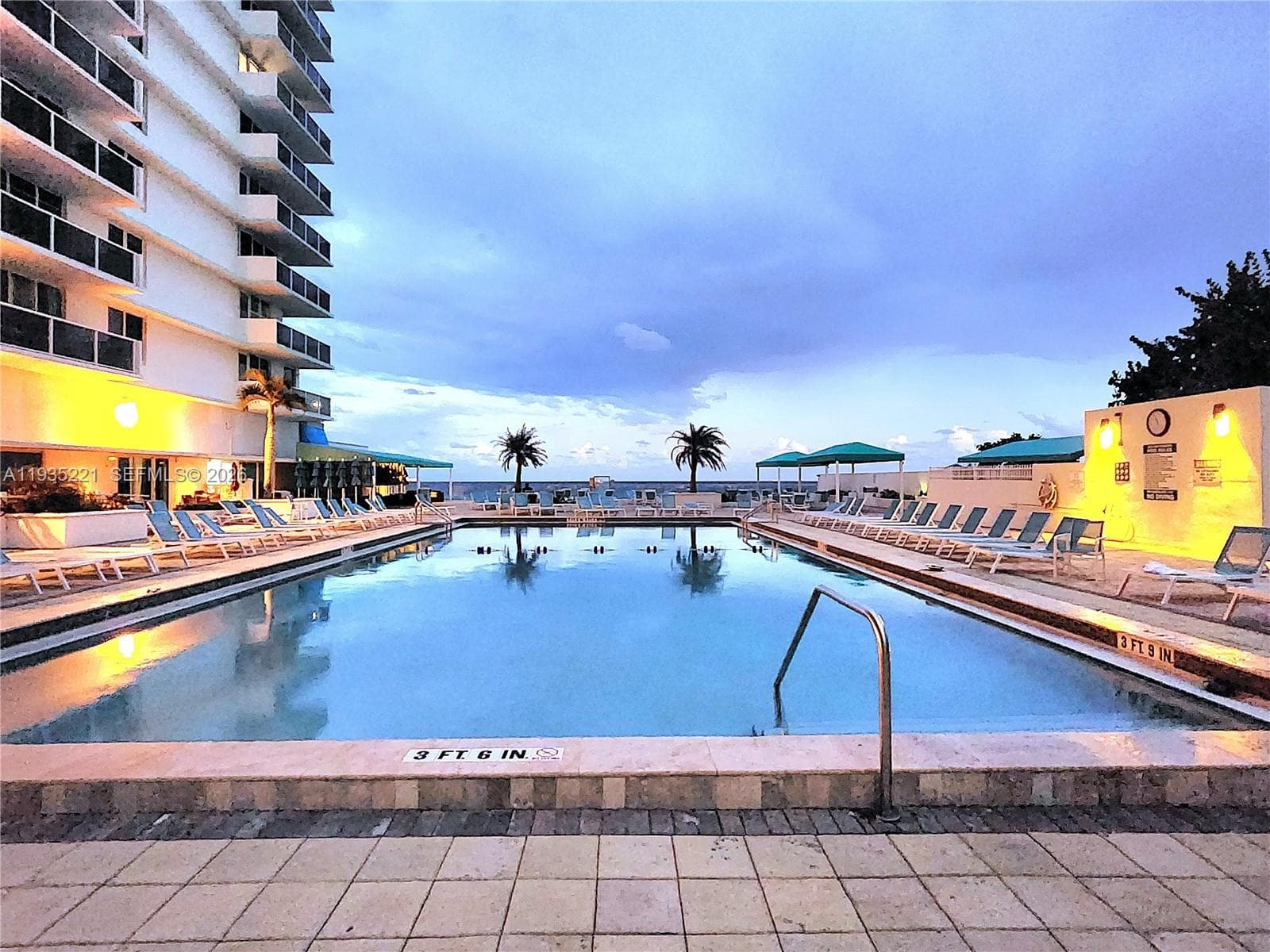 Sea Air Towers · #425 in Hollywood - Photo 17