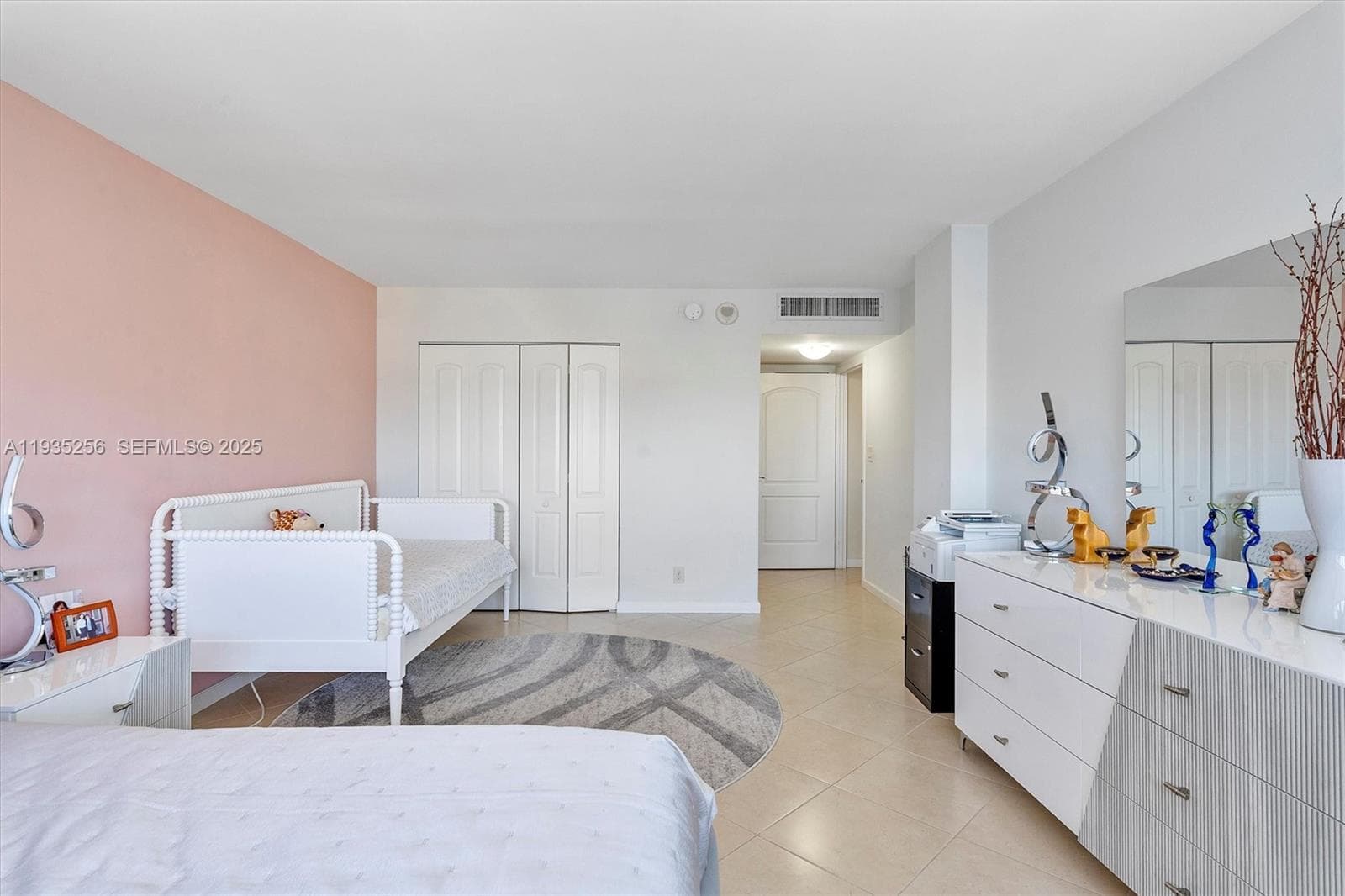 Lake point Tower · #1201 in Hallandale Beach - Photo 27