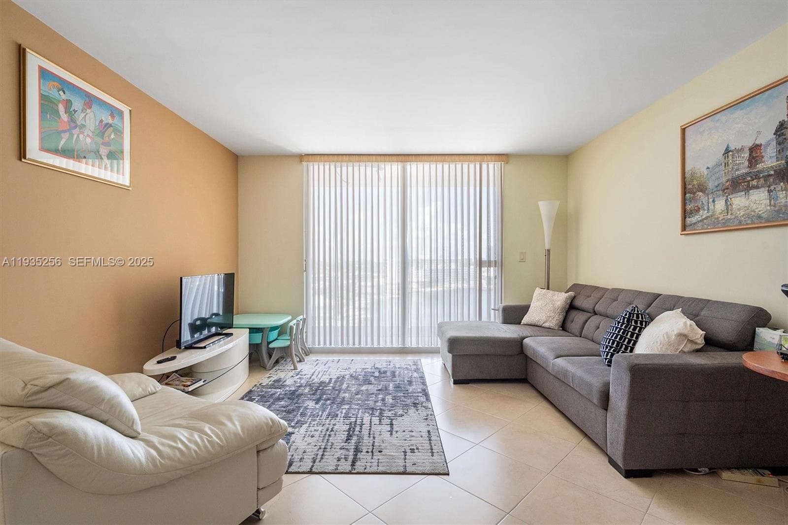 Lake point Tower · #1201 in Hallandale Beach - Photo 16