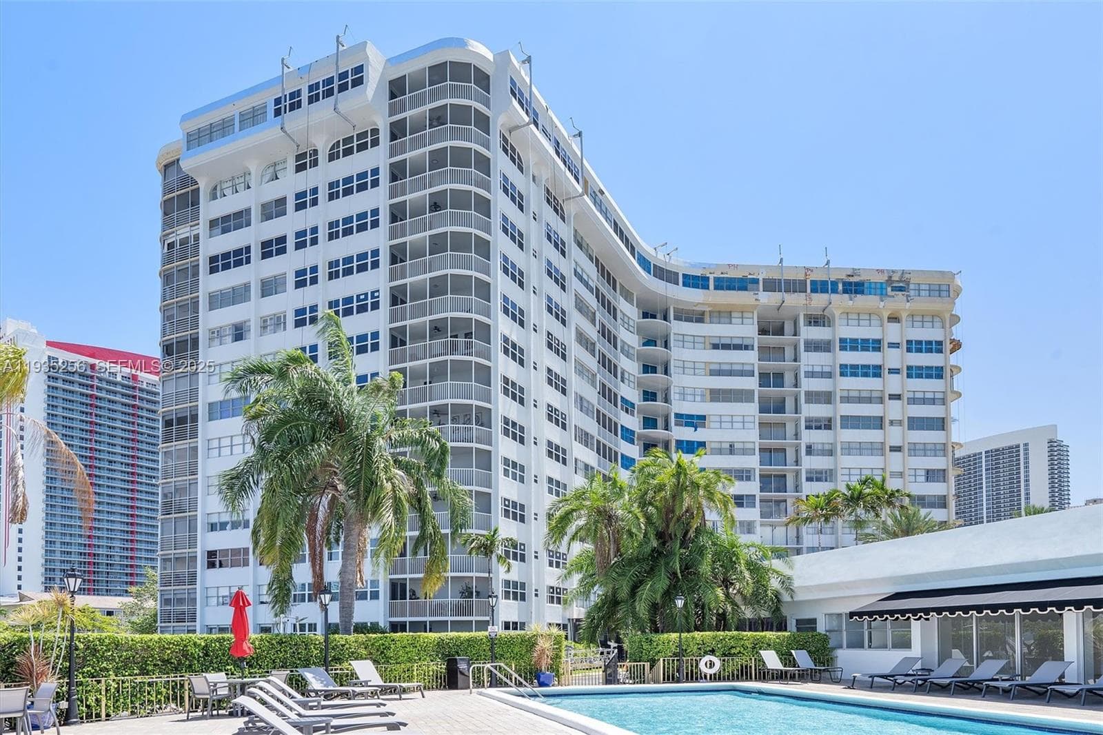 Lake point Tower · #1201 in Hallandale Beach - Photo 41