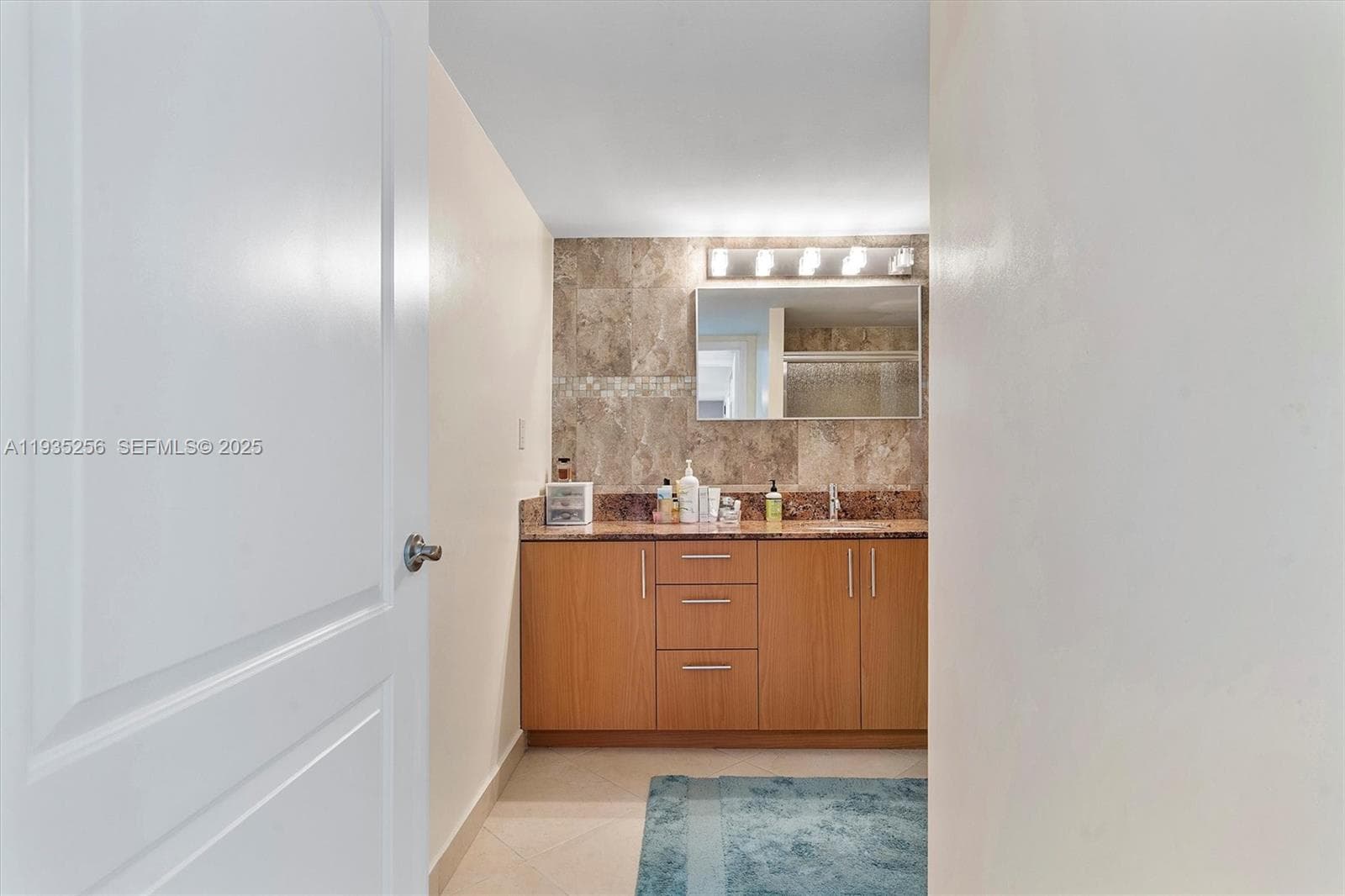 Lake point Tower · #1201 in Hallandale Beach - Photo 31