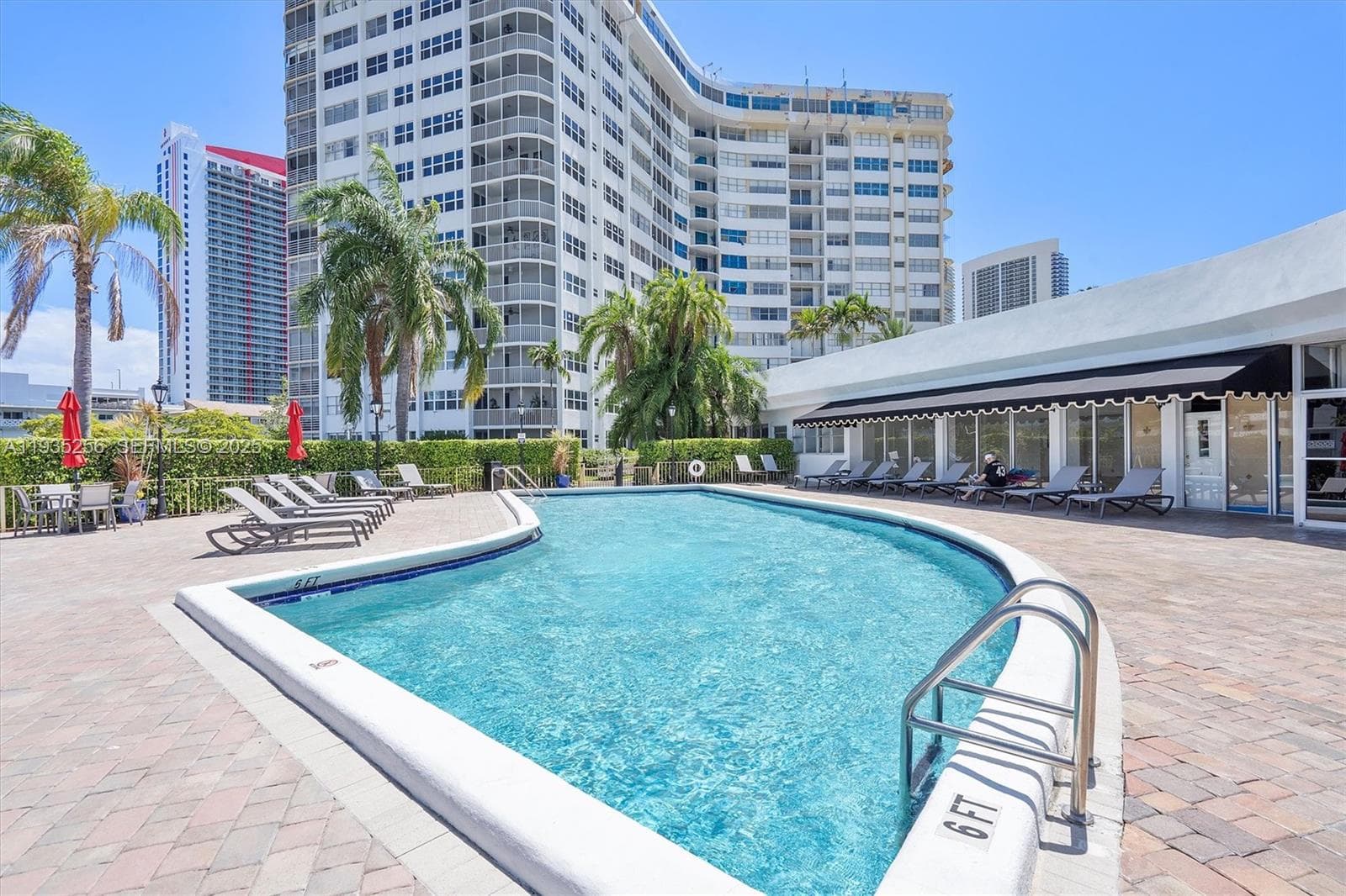 Lake point Tower · #1201 in Hallandale Beach - Photo 39