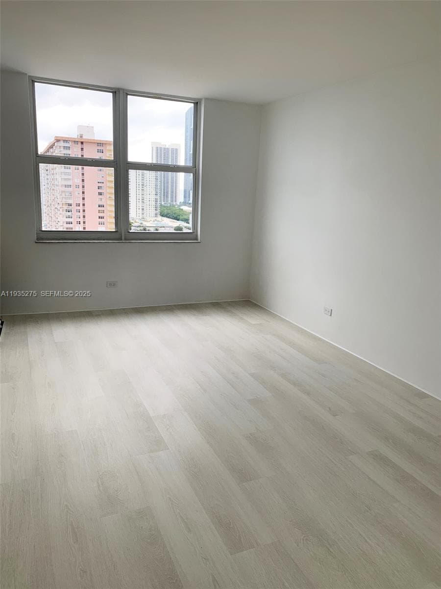 NA · #1818 in Sunny Isles Beach - Photo 17