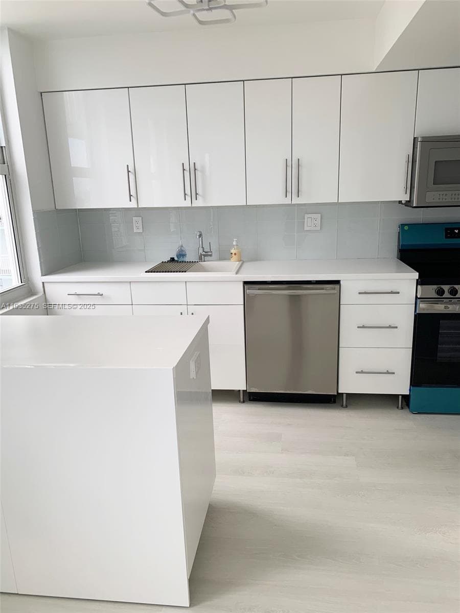 NA · #1818 in Sunny Isles Beach - Photo 7