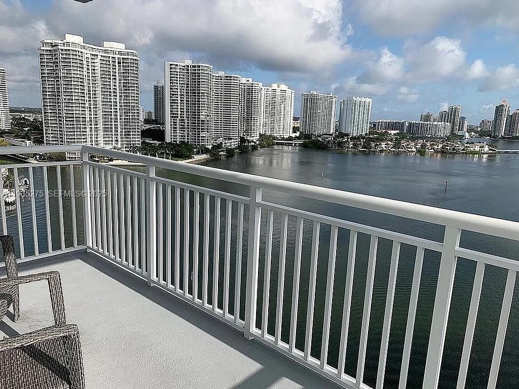 NA · #1818 in Sunny Isles Beach - Photo 32