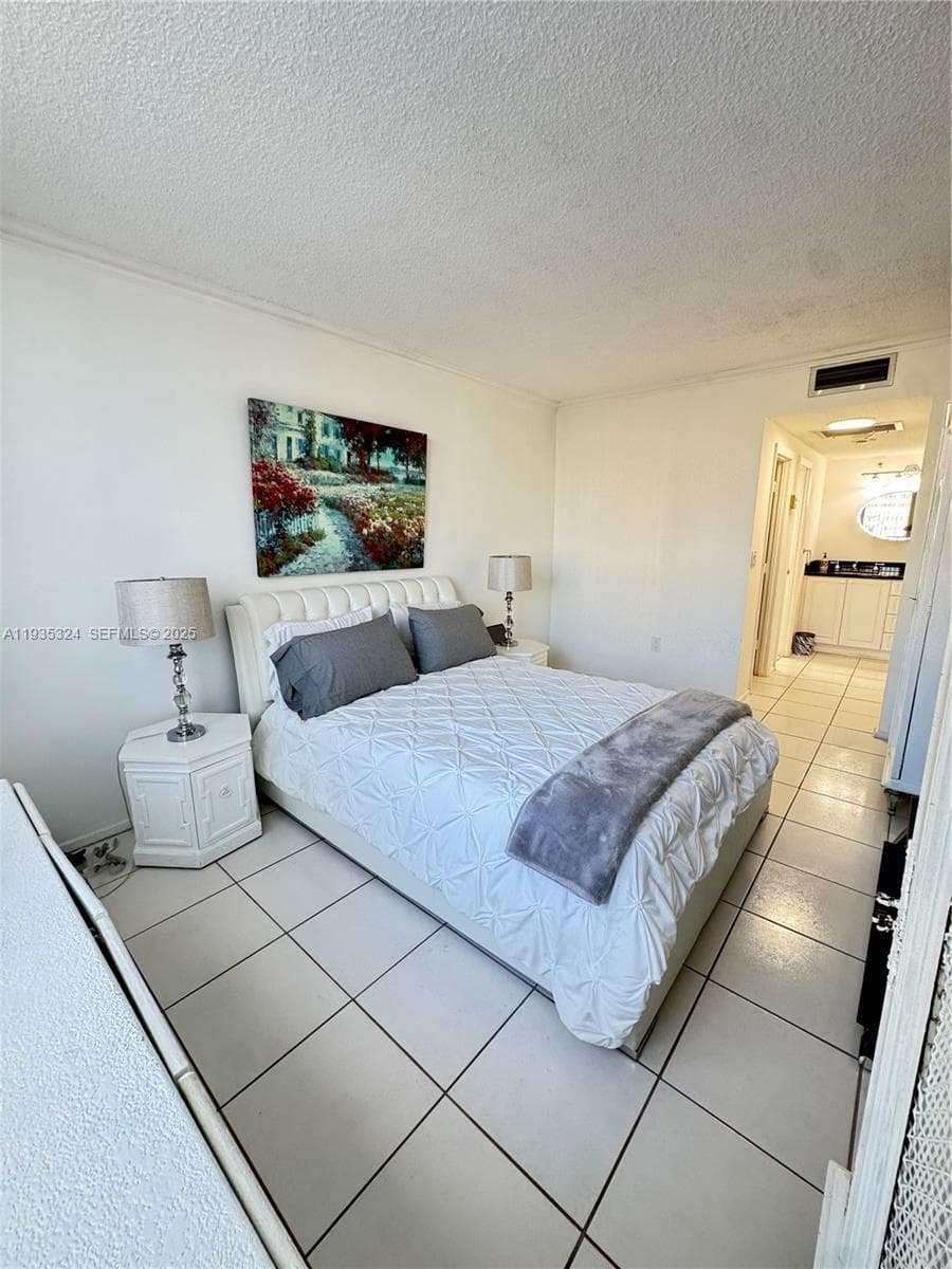 Arlen House · #509 in Sunny Isles Beach - Photo 12