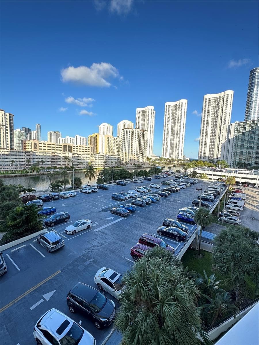 Arlen House · #509 in Sunny Isles Beach - Photo 20