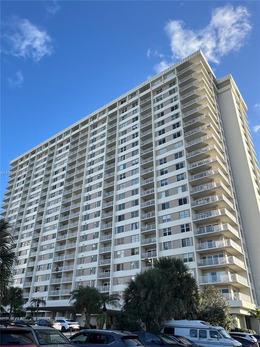 Arlen House · #509 in Sunny Isles Beach - Photo 24